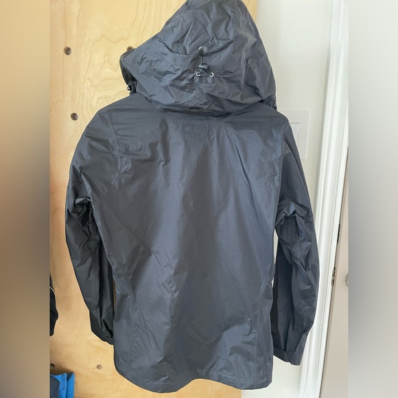 Patagonia Torrentshell Rain Jacket - Picture 3 of 6